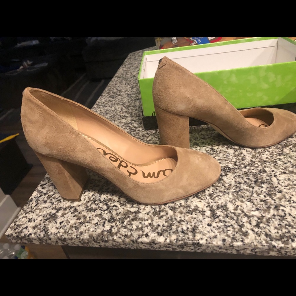 Taupe Pump